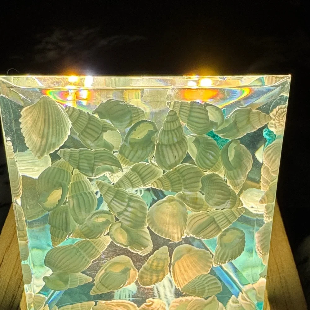 Aquarium Pyramid Night Light